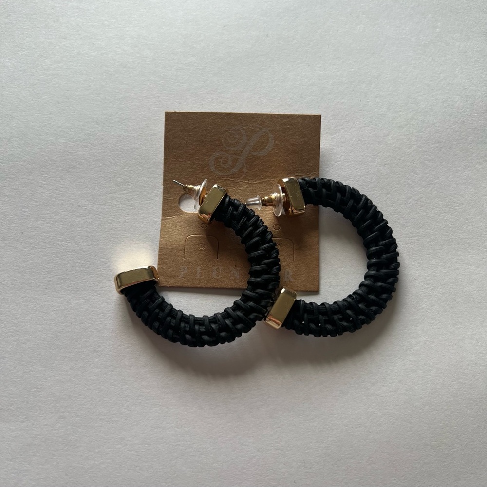 BRAND NEW 3/$15 or 4/$20 Plunder Design Earrings